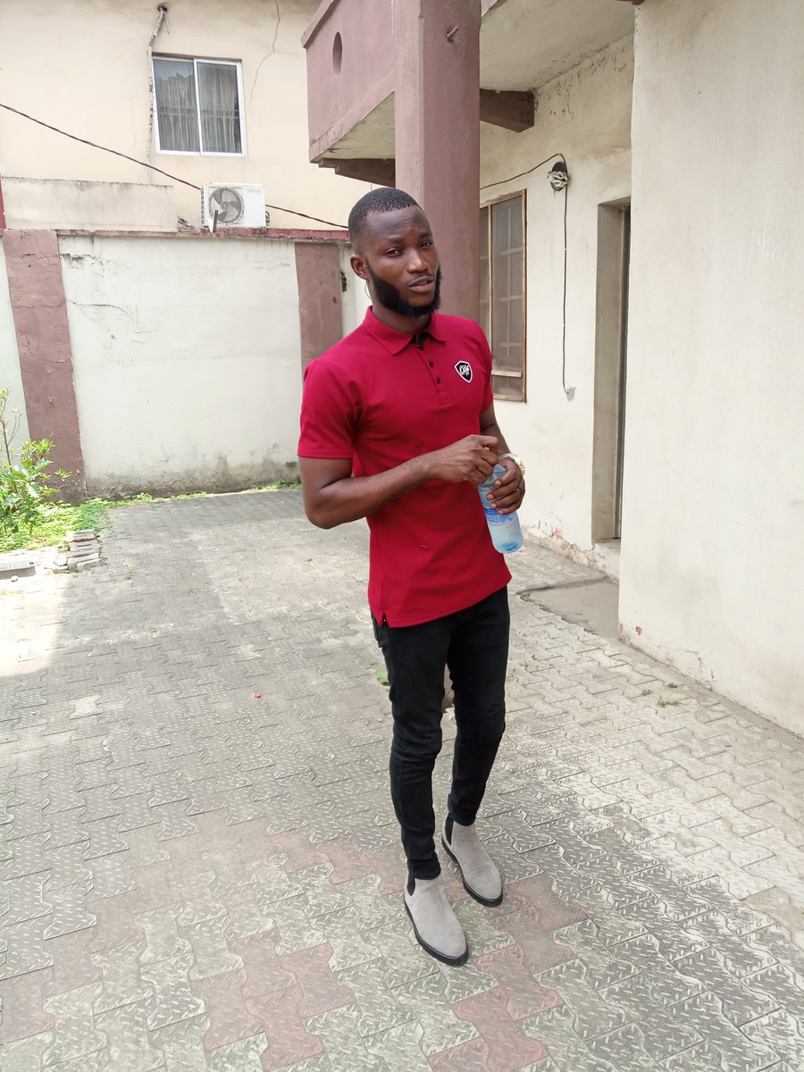 kvngshobaloju's tweet image. Shirt @h2clothinghot jeans @varsace #chelseaboot #bestbrandalive @kvngshobaloju #king #hotboy #another