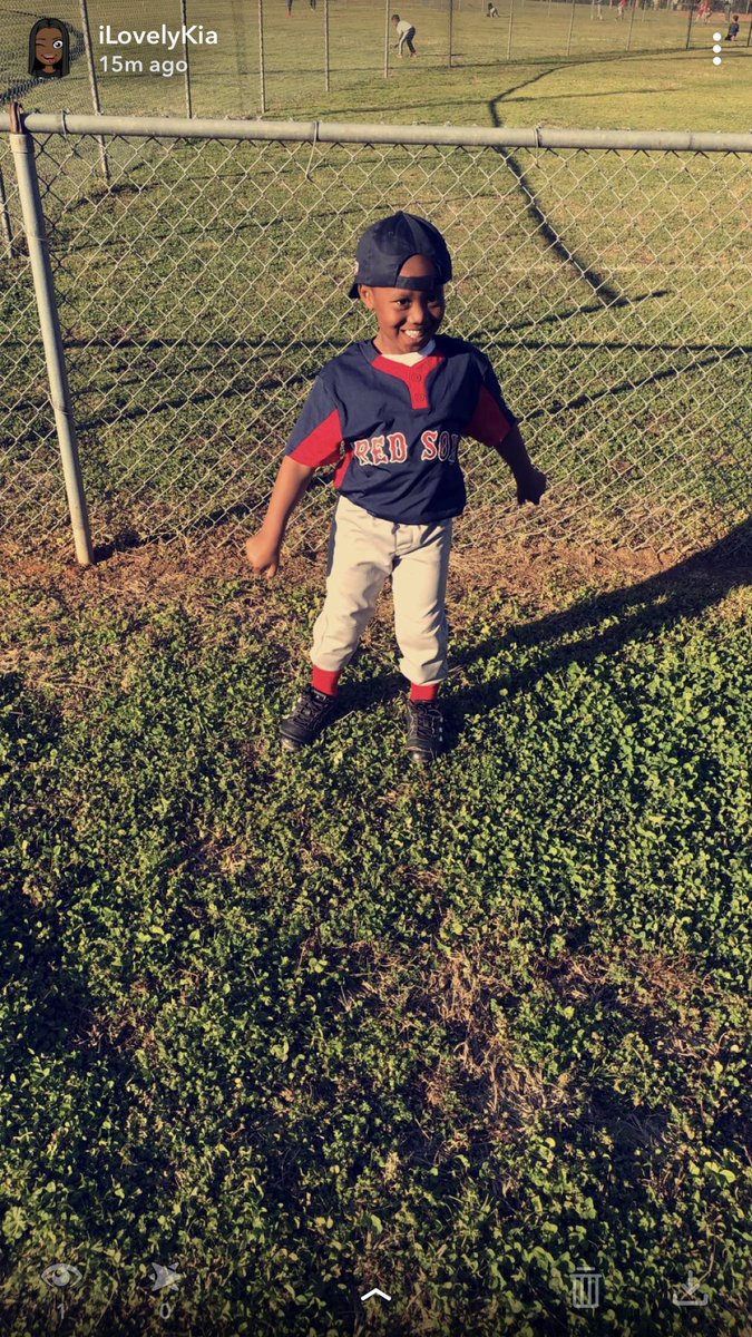 KeepinUpWithKia's tweet photo. Bryce’s first baseball game #Goredsoxs ⚾️ https://t.co/TCw4NjTK2R