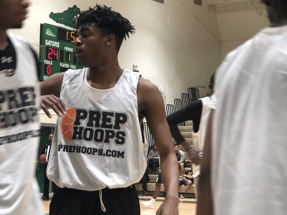PrepHoopsSC's tweet photo. Desmond Murray - Region Player of the Year.  Murray 6’3 averaged 21 ppg and 12 rebounds this season at Williston-Elko HS. @DesmondMurray_  #PrepHoops #SwannysRoundballReview https://t.co/RfEQoYSHFF