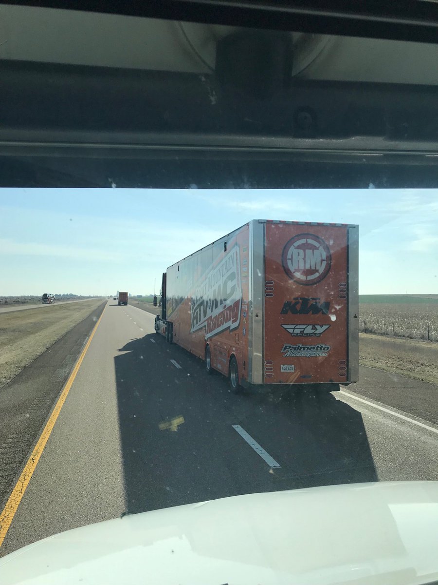 FaulSkip's tweet image. @Jason66Thomas ran across your boys in Kansas yesterday just cruising along!