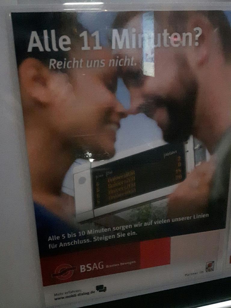 Wir verlieben uns alle 11 Sekunden aufs Neue in unsere Marketing-Abteilung <3. /ek