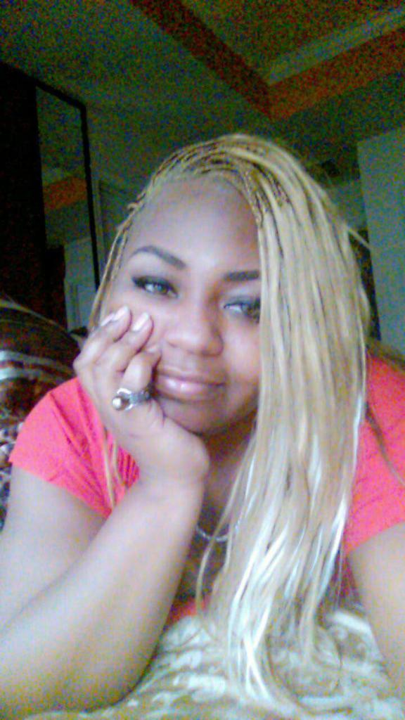 UniqueMonique78's tweet photo. #ThisIsShe Blonde https://t.co/EnQ62skEMy