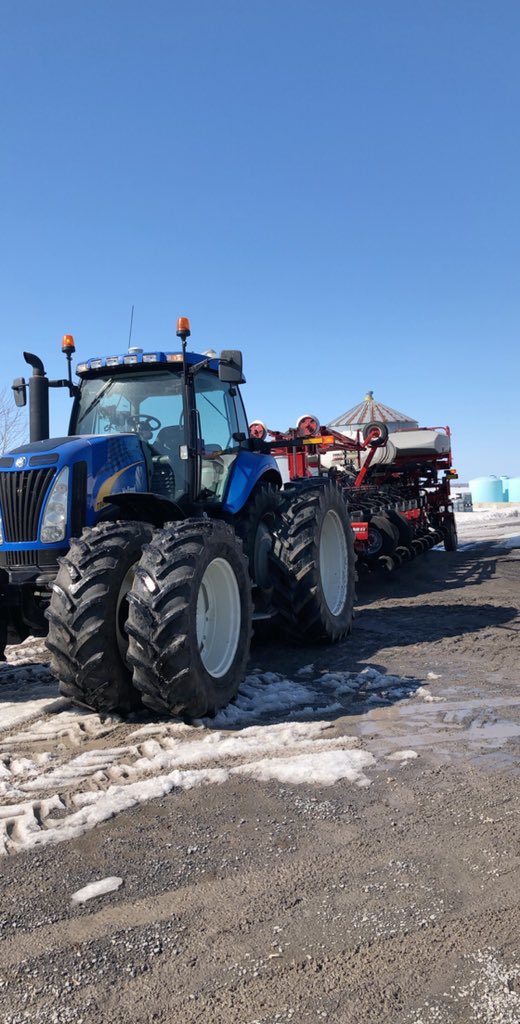 ChickenLittleF2's tweet photo. Took the planter out today https://t.co/CFov2wfDth