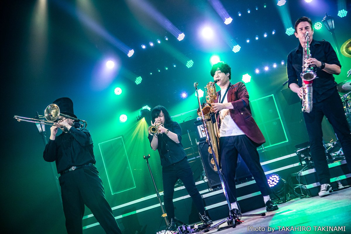 Wowow Music いまj Popシーンの最重要バンド Official髭男dism の Nhkホール公演 を Wowow で全曲オンエア Official髭男dism One Man Tour 18 19 3 28 木 よる10 00 T Co 1jxlqhsgbw 放送に先立ち Fire Ground を1曲先行公開中