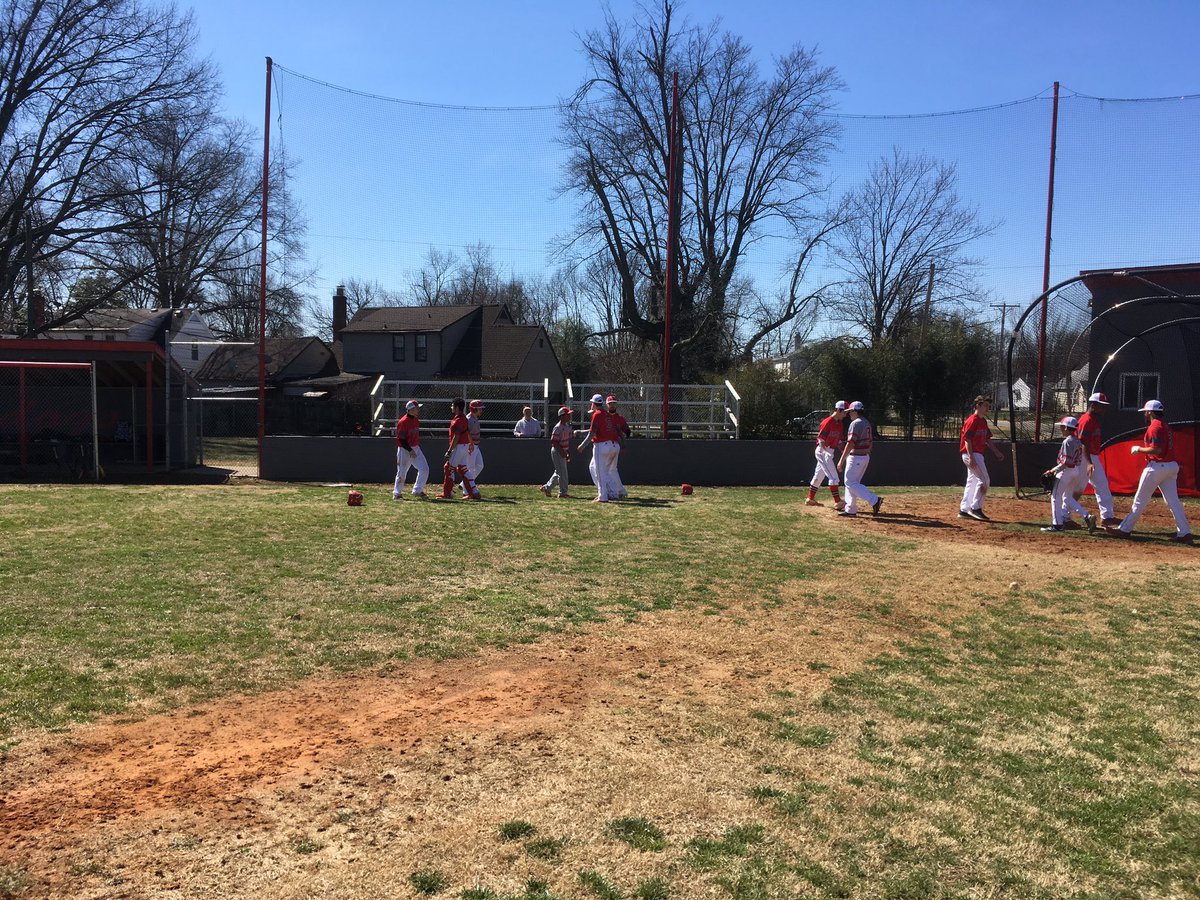 BaseballBosse's tweet photo. Dawgs baseball varsity/jv split squads split a DH today. Game tomorrow to decide the 3 games series and Shoo’s Smoked Wings Championship! https://t.co/0mKuLGtydc