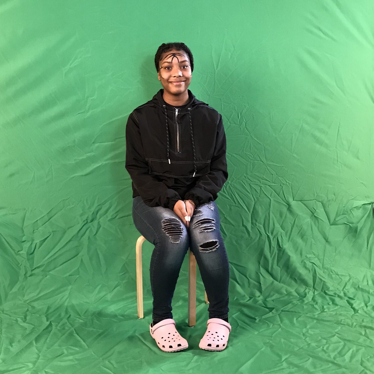 icateens's tweet photo. Thinking back to our video portraits workshop with Isabel Beavers and Laine Rettmer on this #womencrushwednesday #wcw #icateens https://t.co/wt6xJYhx5h