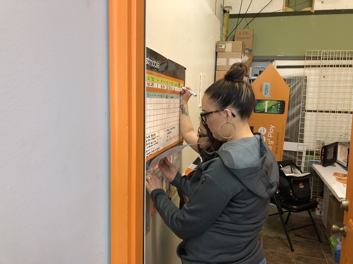 <a href="/caliboostmobile/">Callie Bailey</a> getting the employee involved in her own success at Mirasol on Lake today!