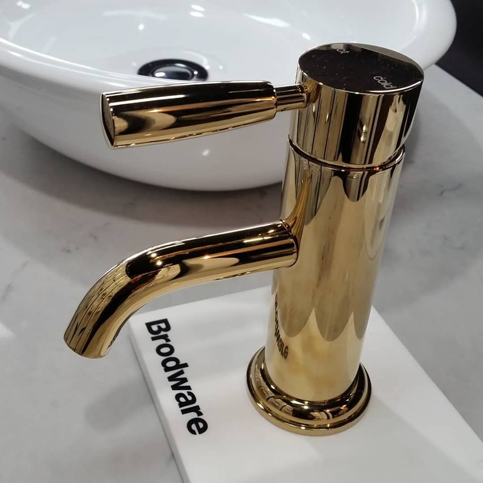 JustBathroomwar's tweet photo. Brodware MANHATTAN tapware a
modern interpretation of a classical design, a unique blend of simplistic lines and smooth curves. Available in a variety of beautiful finishes.
https://t.co/fuampxDTGs #justbathroomware
#brodware #manhattan #specialfinish #tapware #pvd #interiors https://t.co/IIhm5KtAxf