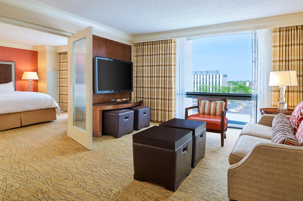 TriageCancer's tweet image. Coming to our Chicago Conference on May 11? We're offering a discounted rate of $125/night at the #ChicagoMarriott O'Hare! Book before the deadline: loom.ly/34Kxcfg #triagecancer #BeyondDiagnosis