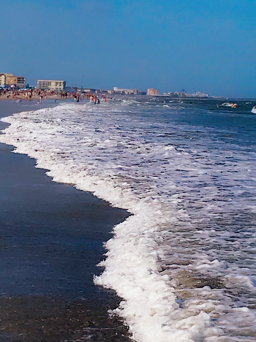 rzgllspe's tweet photo. March 3, 2019: After the harrowing circumstances surrounding my #performance in #Composers #Concert III of the #CMS #SouthernChapter #Conference, I needed to de-stress, which I did at @CocoaBeach_City and afterward at @Long_Doggers https://t.co/FtmHtKjlPe