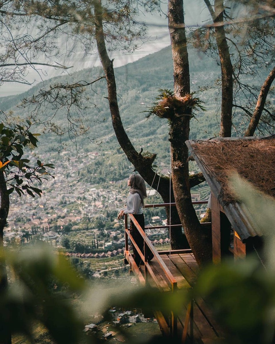 Tempat gardu pandang pandang yang asik banget, adakah yang tidak tau tempat ini? Kapan main kesini guys?

Mention temen atau orang tersayang dan ajakin ke sini yuk👇🤗

Lokasi : Omah Kayu

Reposted Shabrina LS
Source : Amazing Malang