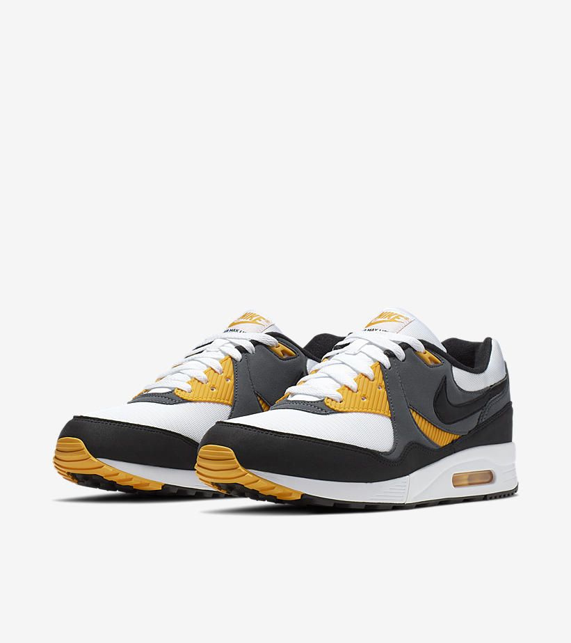 hanonshop's tweet photo. Nike Air Max Light is available to buy ONLINE now!
#hanon #nike #airmaxlight 
https://t.co/PYWPqVHoDj https://t.co/WZHMTaAcE1