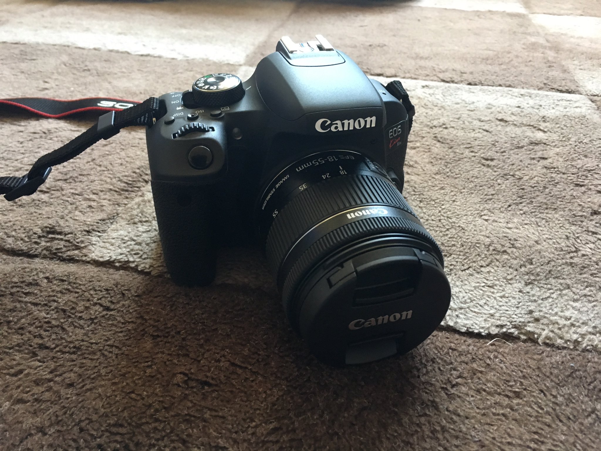 ★動画も写真も高画質！★高速連写も自撮りも！★Canon Kiss X9i★ CANON EOS Kiss X9i ボディ 価格比較 - 価格.com