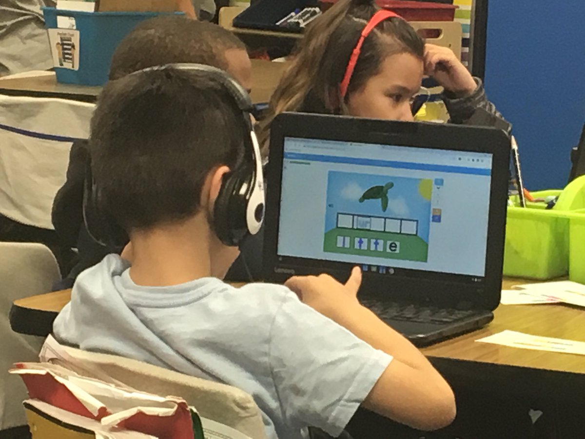 kelli_mccammond's tweet photo. We are using a Choice Board in ELAR stations this week to work on final stable syllables. We โค๏ธGoogle Classroom! @NatWilliamsElem @LubbockISD @LubbockDL #bemorewildcat #bemoretechy #wildcatsinspired https://t.co/6EXIwOaYNf