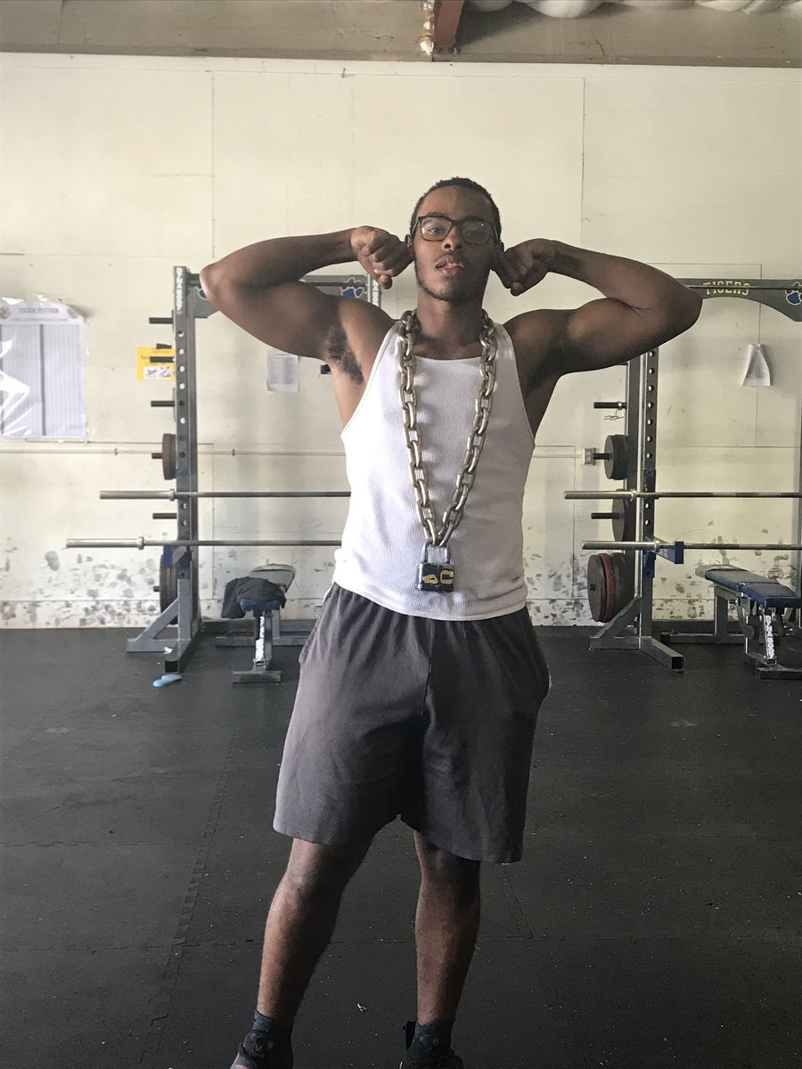 coachjamison1's tweet photo. Congrats to our @DCTigers2016 lifter of the week @TKB4275. He has a great work ethic and leads by example in the Tiger Factory. Well deserved young man #keepgrinding #tigerfactory #istrong #monster @DCAthletics1 https://t.co/MYZ7420kIl