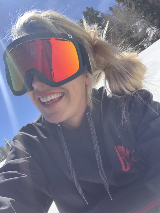 My happy place 💕 https://t.co/oKTiwgmr3r<a href="/tag/thongthursday"class="tags"><span>#thongthursday</span></a>