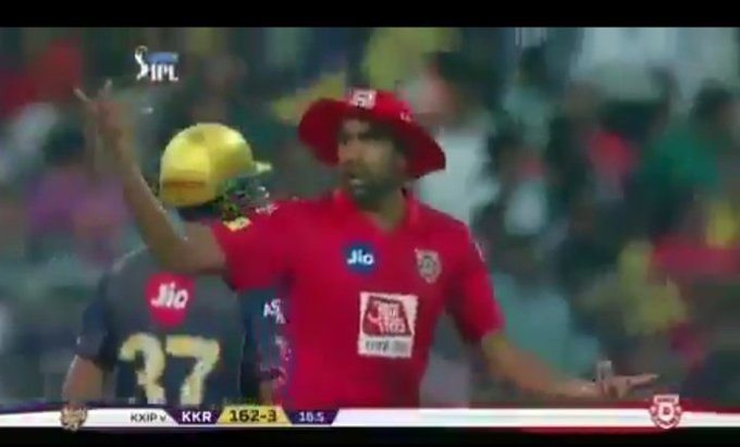 IPLTweets2024's tweet photo. #RT IPLTweetsNow : KolkataKnightRiders: Making it a habit 🏆
Presenting the Man of the match, Russell12A 💪

#KKRvKXIP #VIVOIPL #AndreRussell #KKRHaiTaiyaar https://t.co/sBlWczL9J6 https://t.co/gDcf3uMaXw #IPLTweetsNow #IPL2018http://twitter.com/IPLTweetsNow/status/111106679… https://t.co/zAsrxnVThT