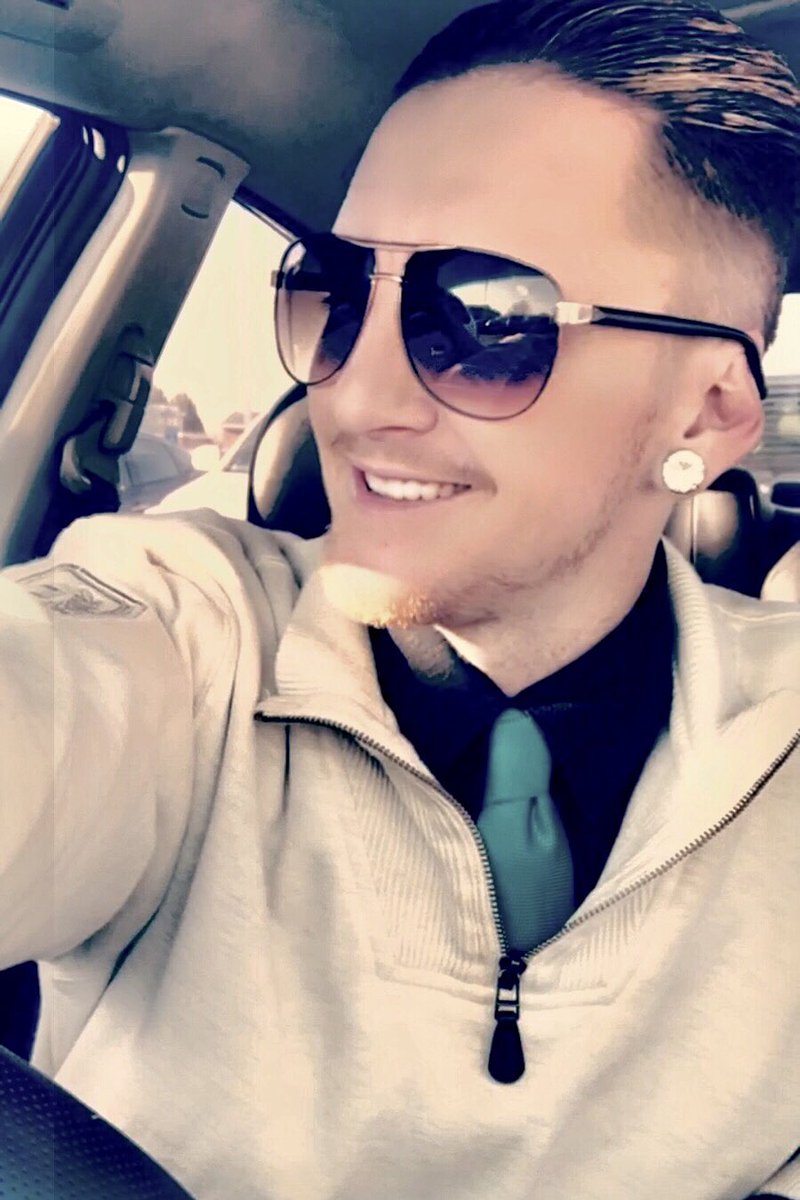 DillonL1992's tweet photo. “There is always a reason to smile, you just have to find it.” https://t.co/JXigM8eNzZ