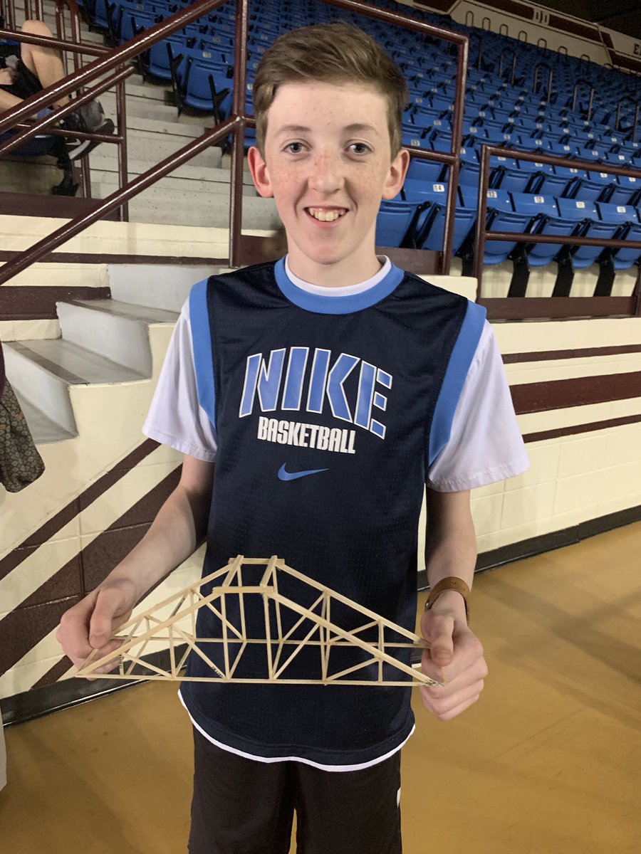 April Thompson tweet media