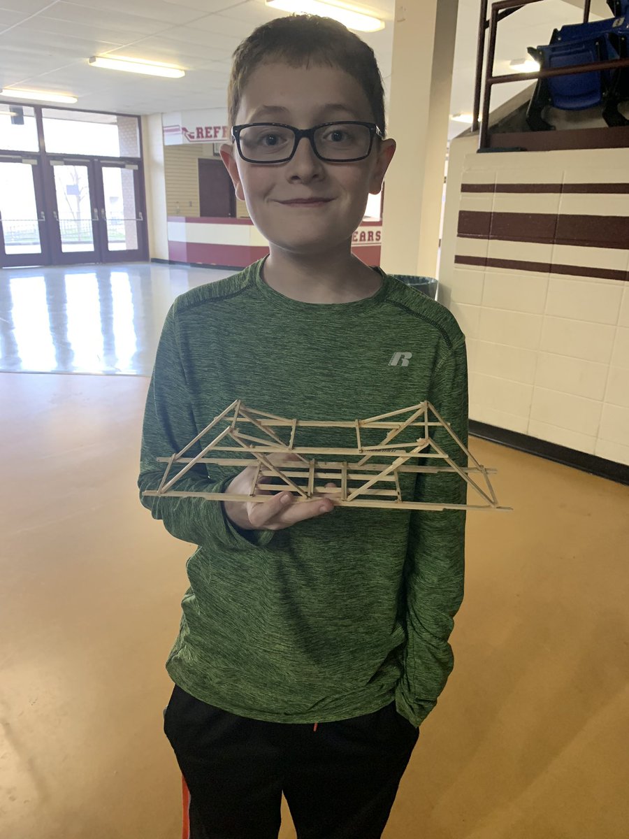 April Thompson tweet media