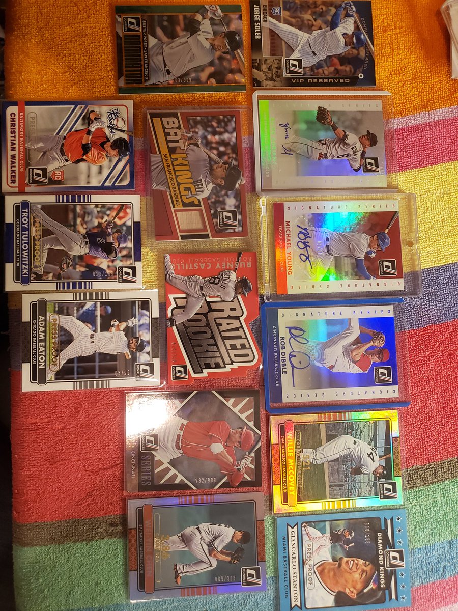 footballcrdonly's tweet photo. Awesome Donruss ⚾️ break at #SmokeBreaks tonight! Congrats @nanadanon on the Young 1/10!! @Nsalmon13 snagged the Adrianza auto and the Belt bat relic! &amp; @timmyahearn got the throwback auto of Rob Dibble /99! Great stuff!  @CrattyPatty25 https://t.co/GOynBihLuL