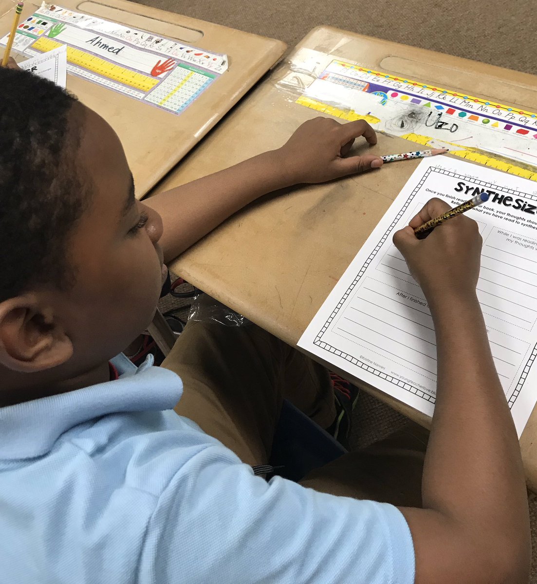 AmyMeirowsky's tweet photo. We created a class anchor chart and used graphic organizers while SYNTHESIZING and sharing PREDICTIONS when reading The Bear Ate Your Sandwich. Who really ate the sandwich??! #TuesdaysinTraining #icebulldogs #CenterSD @ICEBULLDOGS @CenterSD https://t.co/ePD1n3C6Pm