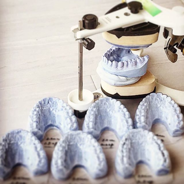 最高のマウスガードは温度、圧力、厚さとの戦いです🥊
厚みはなんと0.5mm単位で変えながら開発しています！

#mouthguard  #mouthpiece #boostector #マウスガード #マウスピース #ブーステクター ift.tt/2WqfkHL