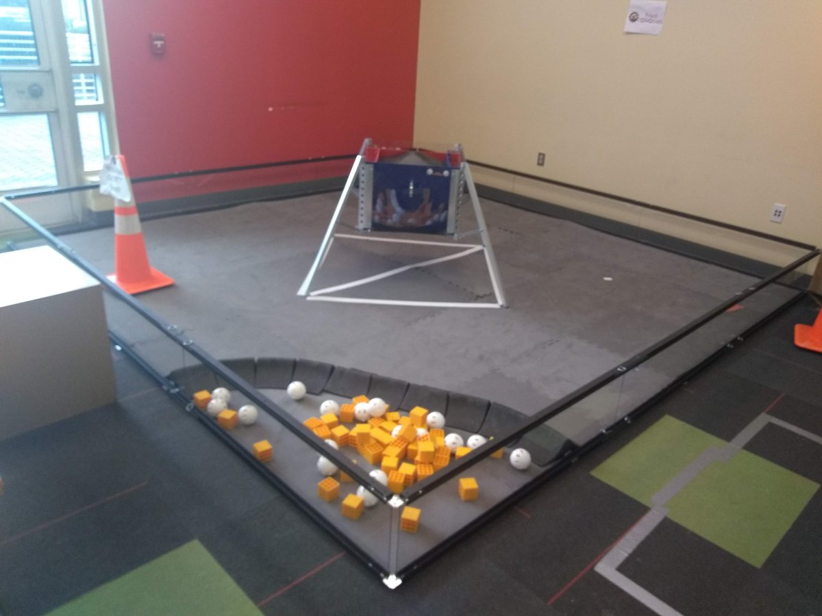 FrischCouGears's tweet photo. We had our second post-season meeting tonight! We built a second robot chassis using our new Mecanum wheels and built our new field wall. We are already looking forward to next year! https://t.co/lLkHBW13Oa