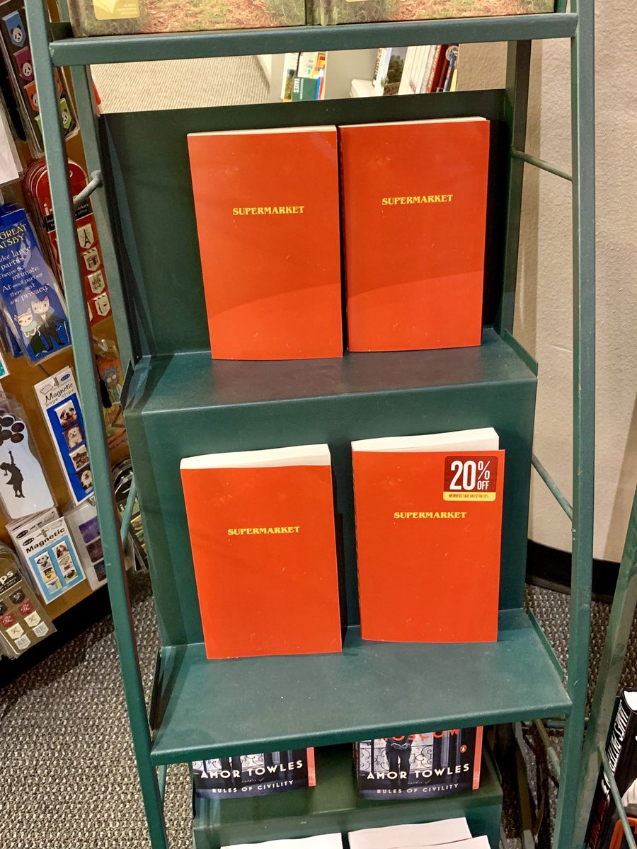 DashieXP's tweet image. They had 4 left so I copped em and I don’t even mess with books!!