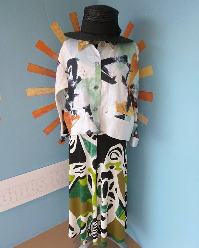 CDepedrini's tweet photo. Jacket by Bitte Kai Rand, dress by Eva Varro and hat by Jeanne Simmons.
#bittekairand #evavarro #fashion #prints #abstractpainting #streetstyle #shopsmall #pasadena https://t.co/pK3F25bxGm https://t.co/J4mMkx3FEq