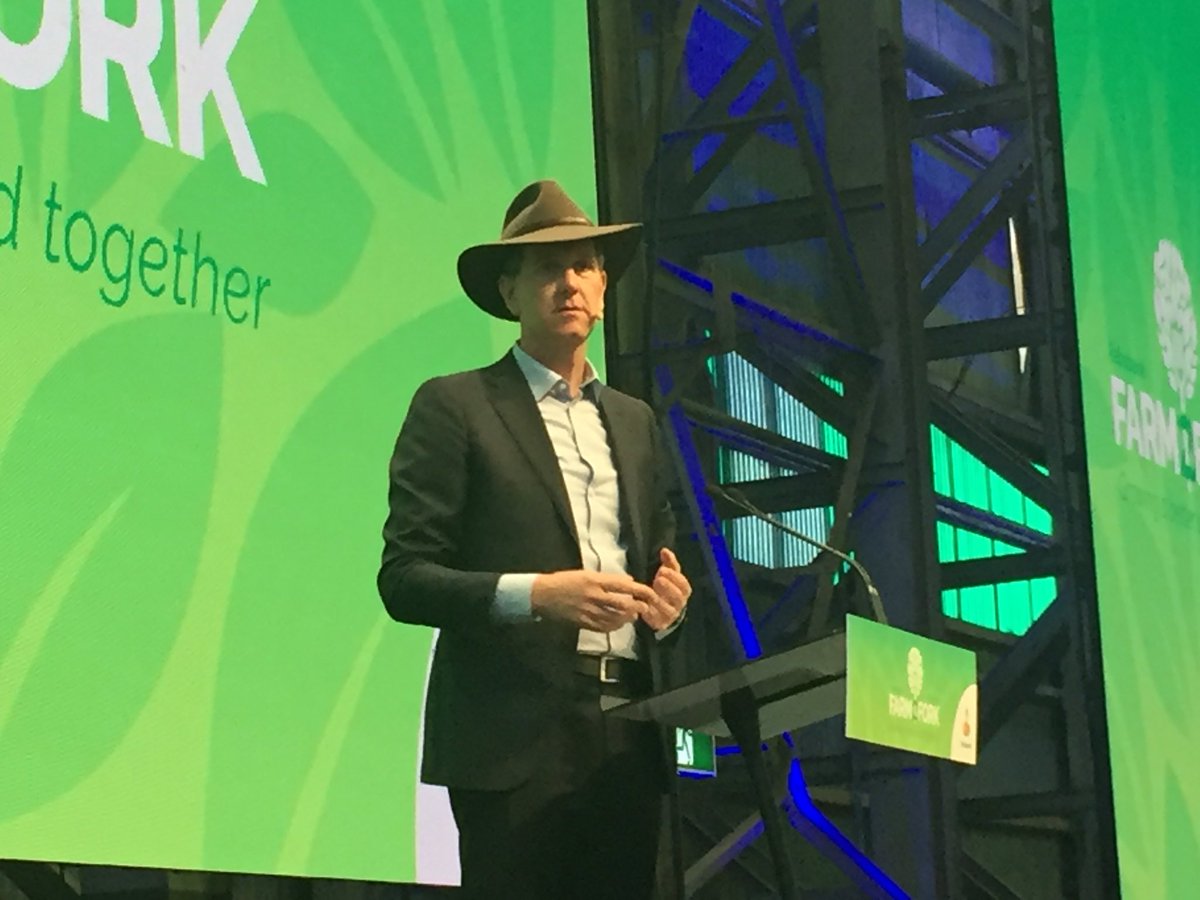 #Rabof2F wiebe opening the raboconference down under! <a href="/WDraijer/">Wiebe Draijer</a> <a href="/RaboFoodAgri/">Rabobank F&A</a>
