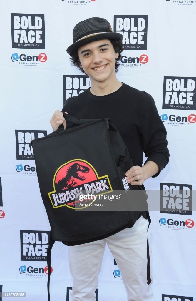 TheHunterPayton's tweet photo. Backpack reveal @BoldfaceGear 🦖🦕 #launchparty #CHMGenZ #BOLDFACEGear #jurassicpark
PC @papertrailphotos @gettyimages https://t.co/tAsMcD73Wj