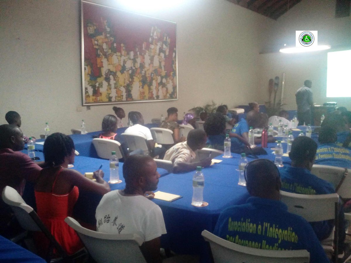 AssiphaA's tweet photo. Jour 1: Jeudi 27 mars 2019. #Formation en Gestion des Risques et Désastres (GRD) avec l'Organisation "Arbeiter-Samariter-Bund" (ASB) avec la participation trois (3) organisations dont: #ASSIPHA, #OFRYH, #COFAREP, tenu à Fort Royal Hôtel de Petit-Goâve. https://t.co/RlLrXUQMCG