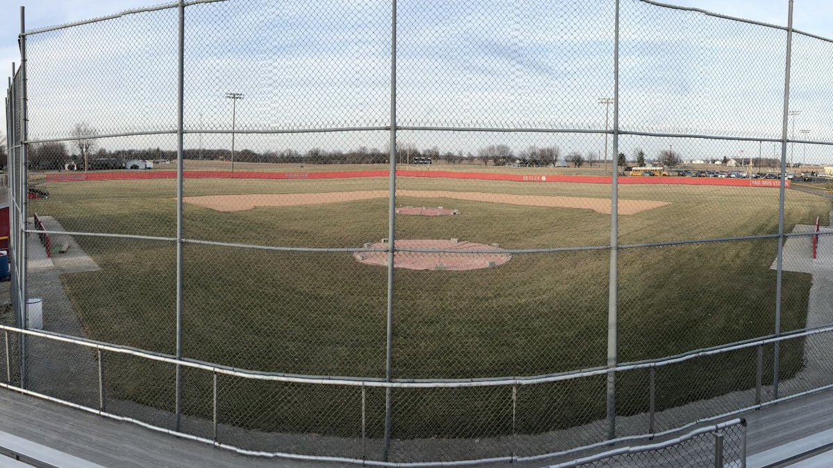 FHSBaseball01's tweet photo. Thanks to all of our players and parent volunteers who’ve helped get the field ready this Spring. Also, a huge thanks to the family of Mr Paul Davis of whom our Stadium is now officially named after for the new wind screen! #LGE #Community #FieldLove https://t.co/fJ1DPkwkhb