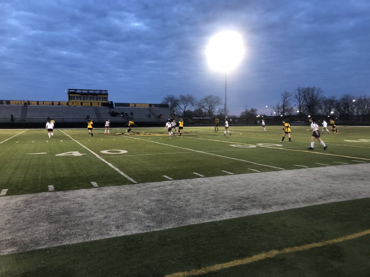 MortonJv_soccer's tweet photo. Nice win tonight for the JV Girls. 4-0 vs St. Laurence. It was a great team effort! https://t.co/Q179dtuPRn