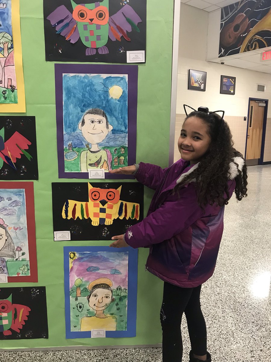 olisanc's tweet photo. It was amazing seeing all the smiles on the students and their families faces as they view their artwork. @RRD_LCPS @AbbyLSacco @LCPSVisualArts #arteducation https://t.co/qUswa8ALiy