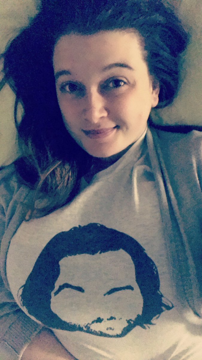 lynspiration's tweet photo. Wore my favorite @chrisdelia shirt today and at when checking out at old navy the next cashier over yelled, “is that a Chris D’Elia shirt?!!” You damn right, baby! #chrisdelia 👶 https://t.co/YImsxAYg1O