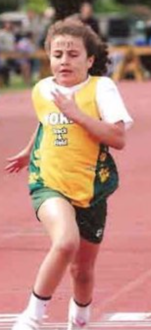 WLUTeam32's tweet photo. me running to make our 8am presentation https://t.co/nxtuScrbHk