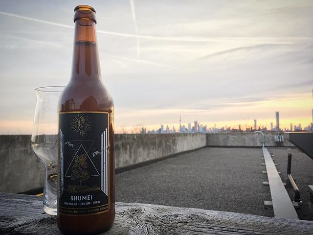 Notionbaby's tweet photo. Sippin’ that @bloodbrothersbrewing on the roof after a dope day. All we do is win. @highseasonco @illnotestudios @baospodcast @liquidxhappiness 💪🍻🏆🔥🤘#BloodBrothers #Shumei #IPA
.
.
.
.
.
.
.
.
.
.
.
.
#brewhead #brewheads #beersnob #beeradvocate … https://t.co/MAVNUKOvCD https://t.co/qMgr5Cz1R0