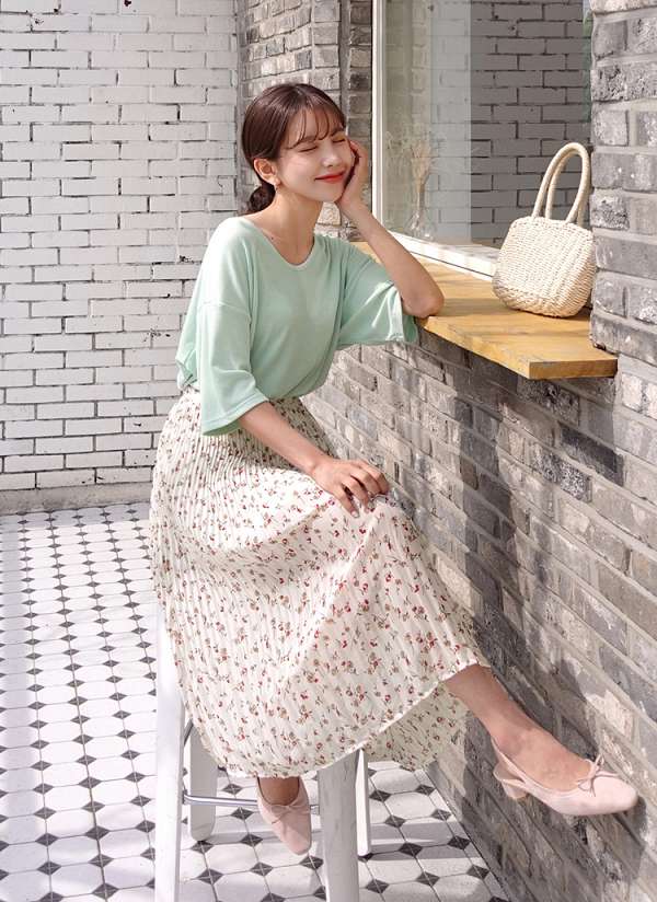 MUO13_Studios's tweet photo. Korean Brand :  dahong
https://t.co/Wf8OIdQyMr

MUO13 STUDIOS - Korean Brands Fashion Online Shop
https://t.co/lQ0F6UhYiT

@MUO13_STUDIOS #MUO13 #dahong
#韓國熱銷品牌 
#韓國直送 #韓國女裝 #品質保證
#上���款式 #休閒款式
#KoreanBrands
#Korea #Closet
#OfficeLadyStyle #CausalWear https://t.co/JhcB7NfMTy