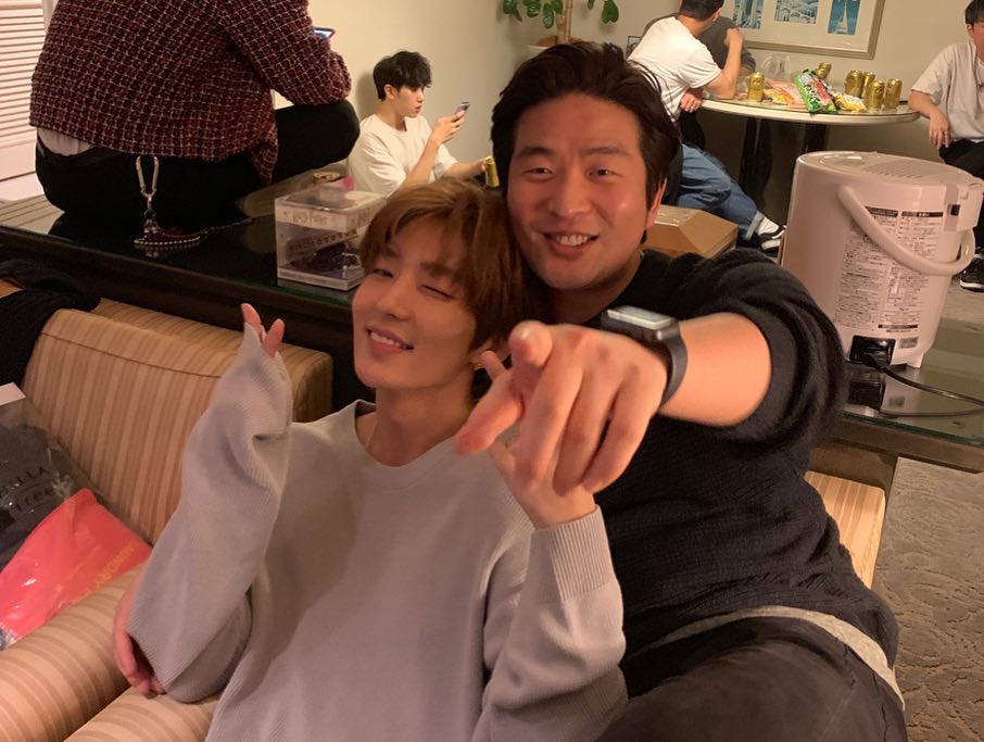 lydialiem's tweet photo. bromance...
#feelingmellow
#feverattack https://t.co/TbSHrQWlW9