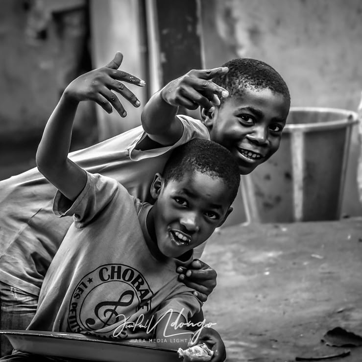 jeanpaulNdongo's tweet photo. #madeOfLight Parce que il y'a bien plus que ce qu'on ne voit. I'm photographer  #Cameroun #LockoMotivation https://t.co/QGovL5MrZS