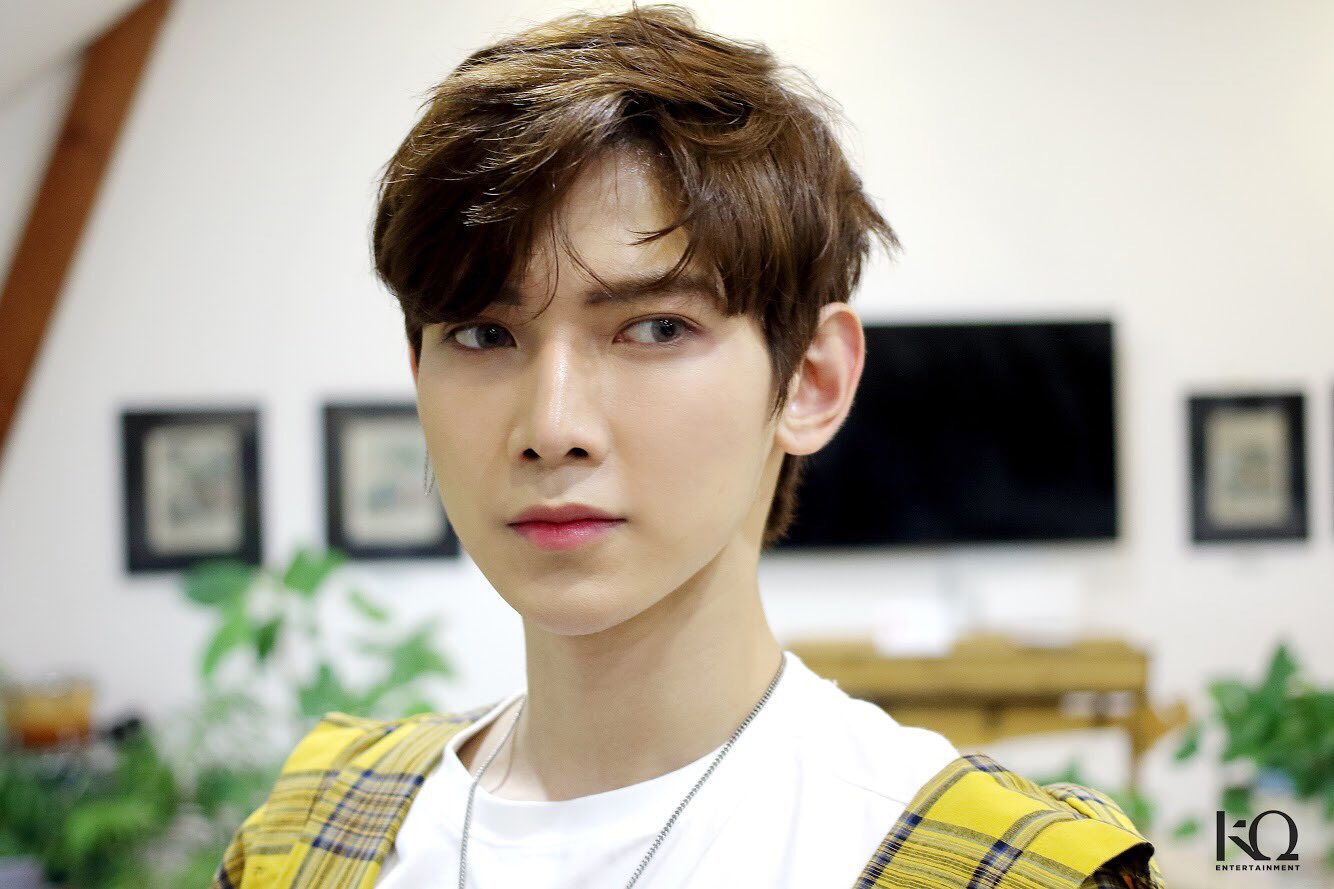 yeosang pics+ on Twitter.