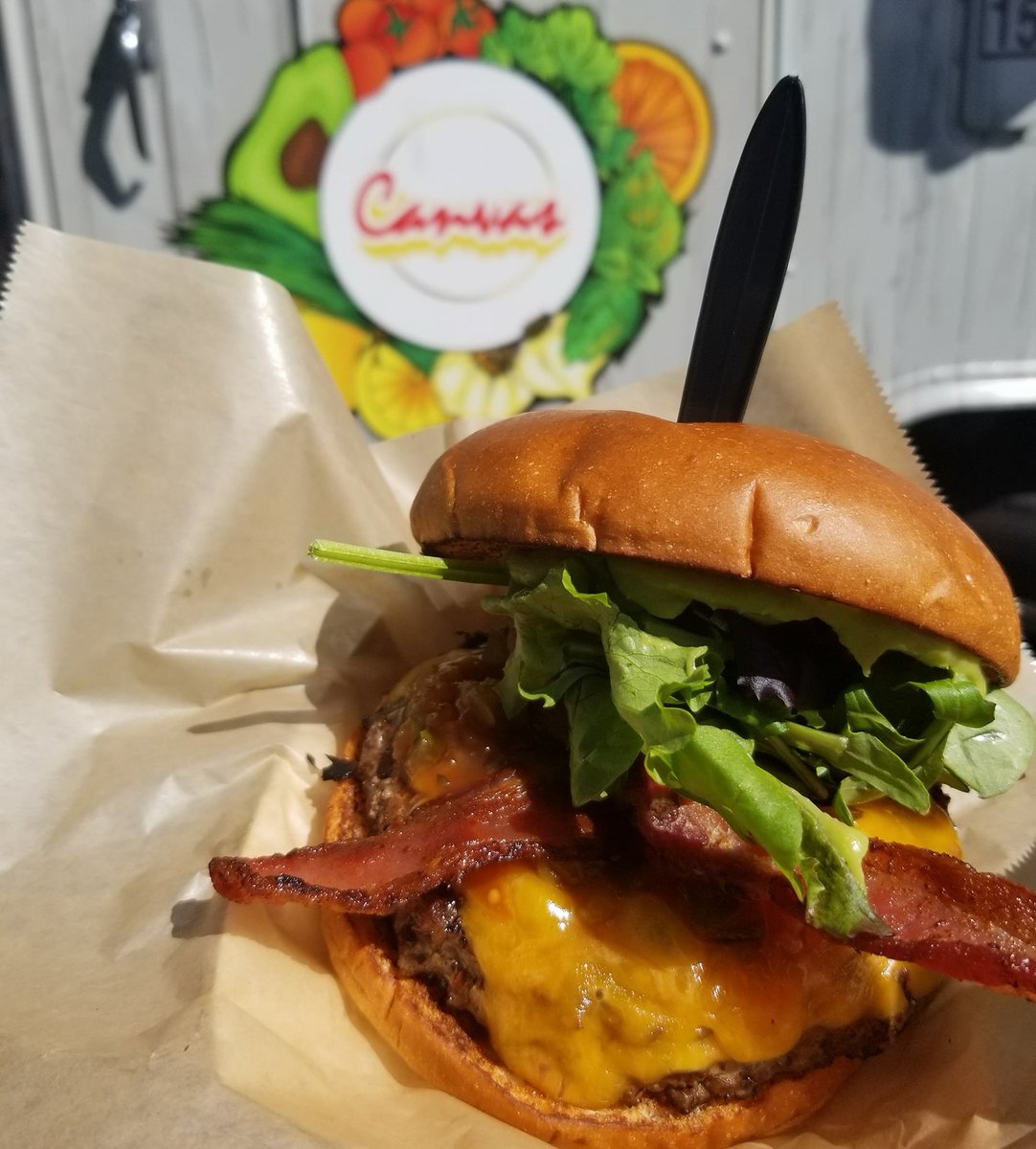 gotfoodtrucks's tweet photo. THURS NIGHT join us after #OpeningDay baseball grab a bite at @cloveraveschool West LA dinner w/ @MapucheNative @CanvasFoodsLA &amp; coffee/sweets Coastal Coffees! 
A % of sales goes back to the school! 5-8pm 11020 Clover https://t.co/rUE707l5a3