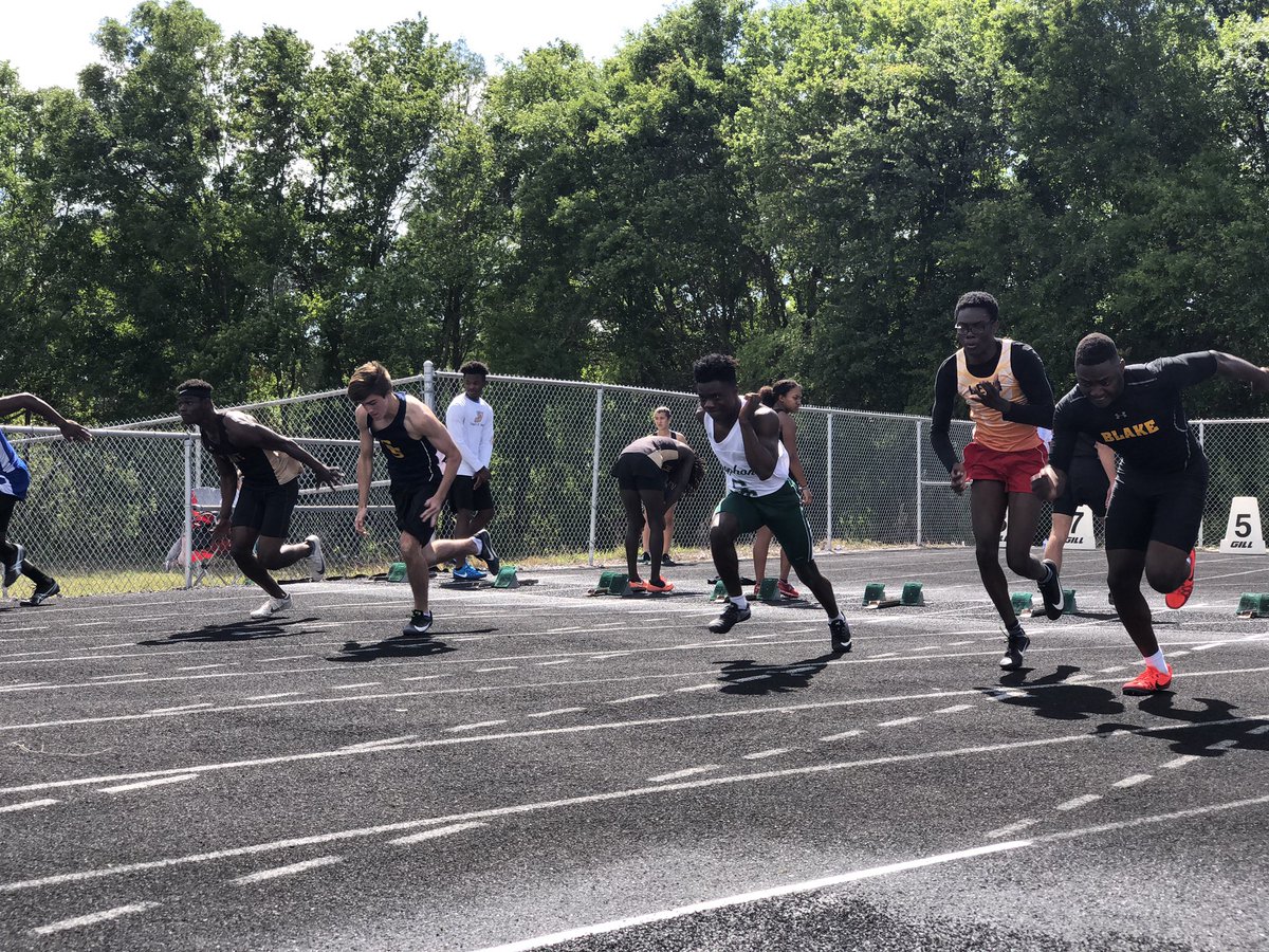 SicklesHigh's tweet photo. Great showing today at the Western Conference track meet at Gaither! https://t.co/CNHsk0g85P