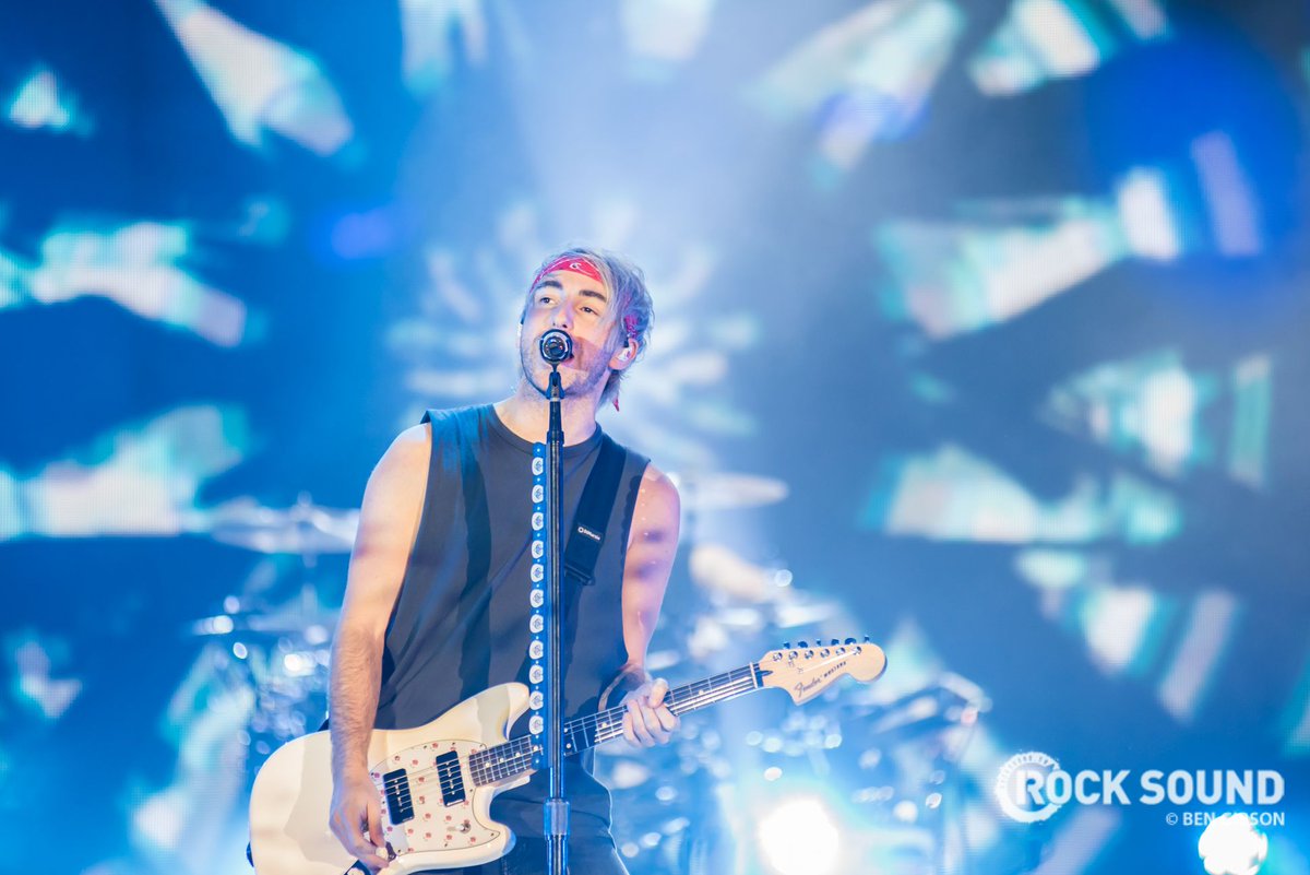 rocksound's tweet photo. Alex Gaskarth has shared that All Time Low's new album is "indicative of the moshpits that we came from" https://t.co/CbdfsctZfh https://t.co/wkXg5mqw9s