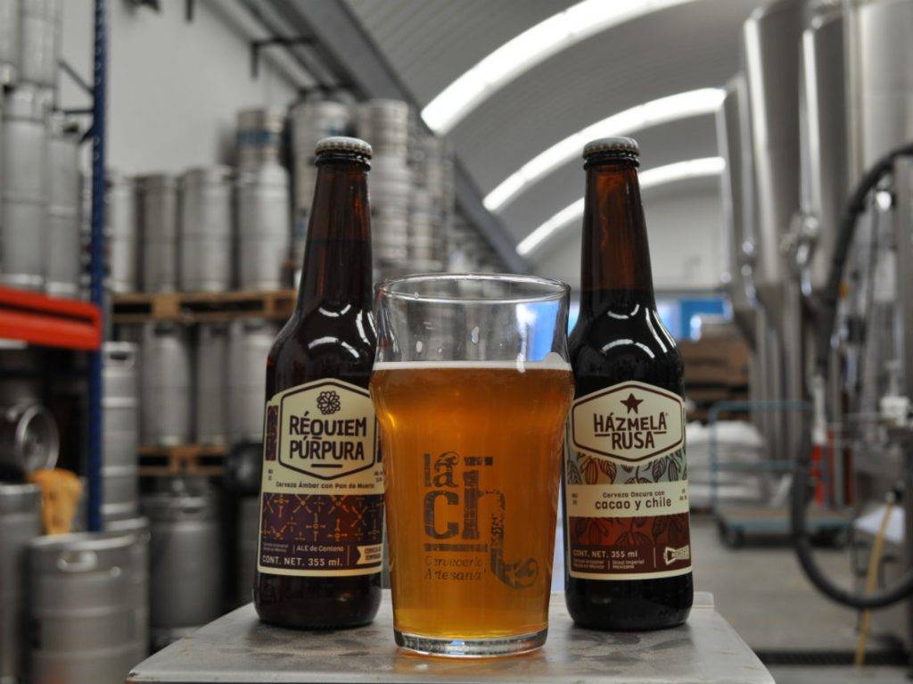 DONDEIRweb's tweet photo. La chingonería es una de las mejores fábricas de cerveza artesanal de CDMX. Ahora podrás conocerla en este tour cervecero que nos recomiendan las @chidasmx https://t.co/74pm1Dt0K0 https://t.co/ZHUrbAgnTj