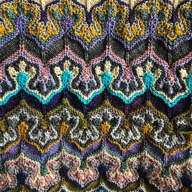 kristinasmith's tweet photo. Here’s a small peek of a crazy thing I’ve been working on. I can’t help but try the hardest techniques I can find. #knitting #foxpaws using @sweetfiber mini skein club yarn from last summer! https://t.co/XPqxfh9Q9b https://t.co/PgXqbSYqXF