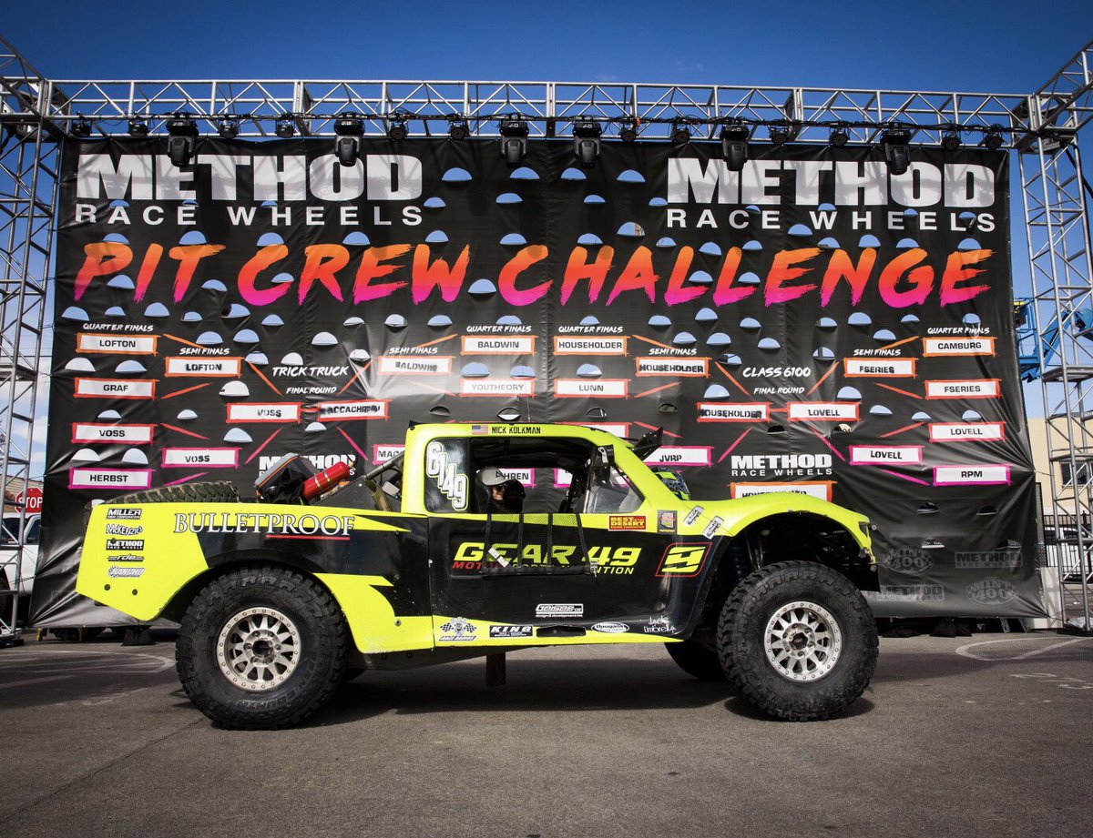 Justinpeck49's tweet photo. Pit Crew Action! I have the Best Team in racing! #pitcrew #pitcrewteam #team #truck #RaceHub #race #racing #athlete #FinalFour #4x4 #230mph #startingline #finishline #themint400 #mint400 #lasvegas #nevada #bulletproof https://t.co/78kfrmZ97i