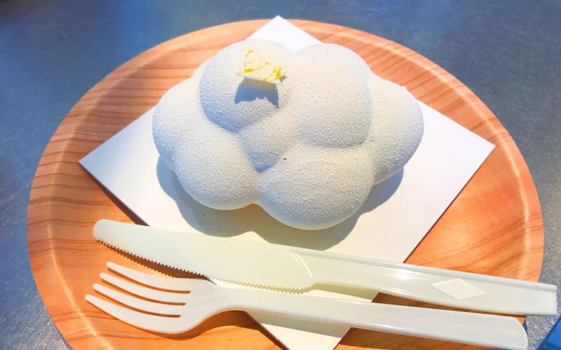 雲が食べられる？！不思議なスイーツに心奪われる！！